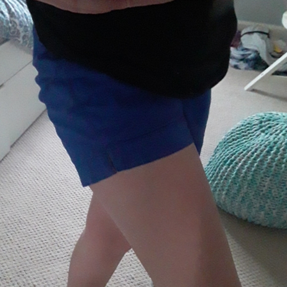 Shorts - Picture 4 of 4